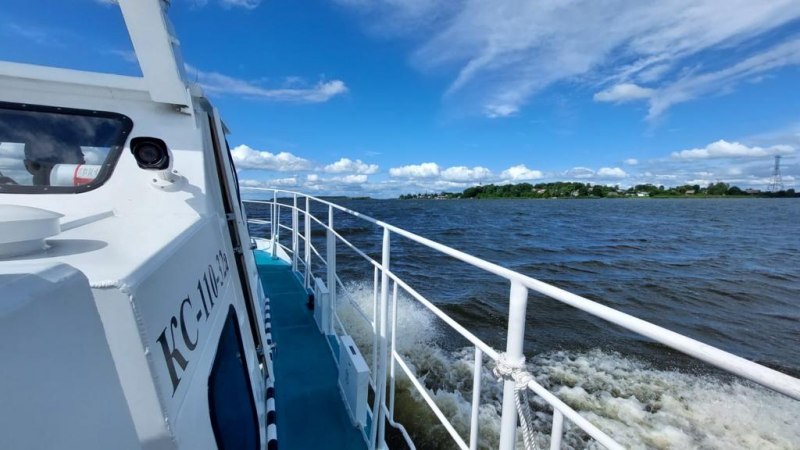 моторная лодка в 10. лодка касатка 640. моторная лодка в 10 00. катер-танк х18 tank boat. катер вышел в 11 00.